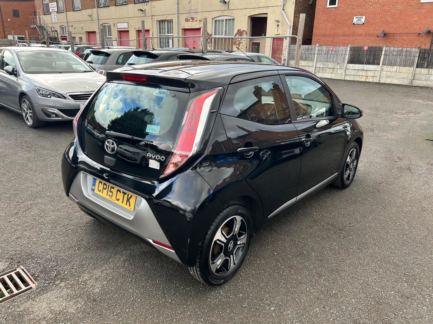 Used Toyota AYGO 2015 for sale - 76963349: Photo 11