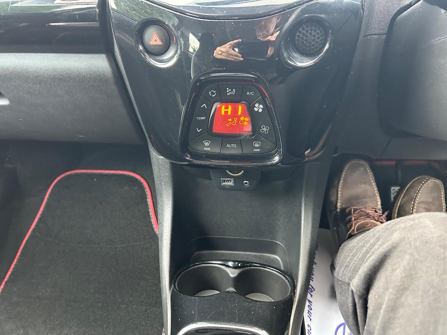 Used Toyota AYGO 2015 for sale - 76963349: Photo 12