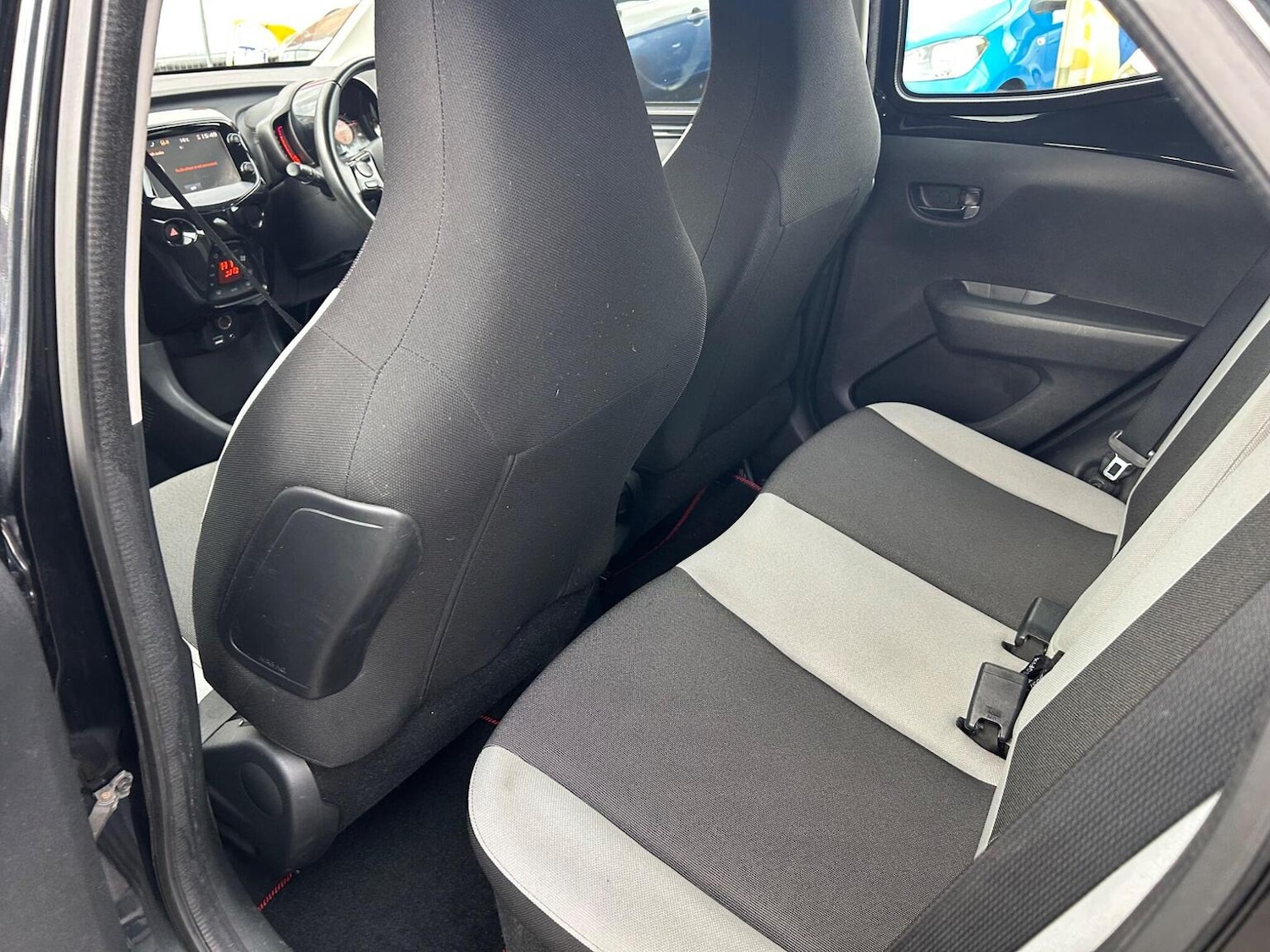 Used Toyota AYGO 2015 for sale - 76963349: Photo 21