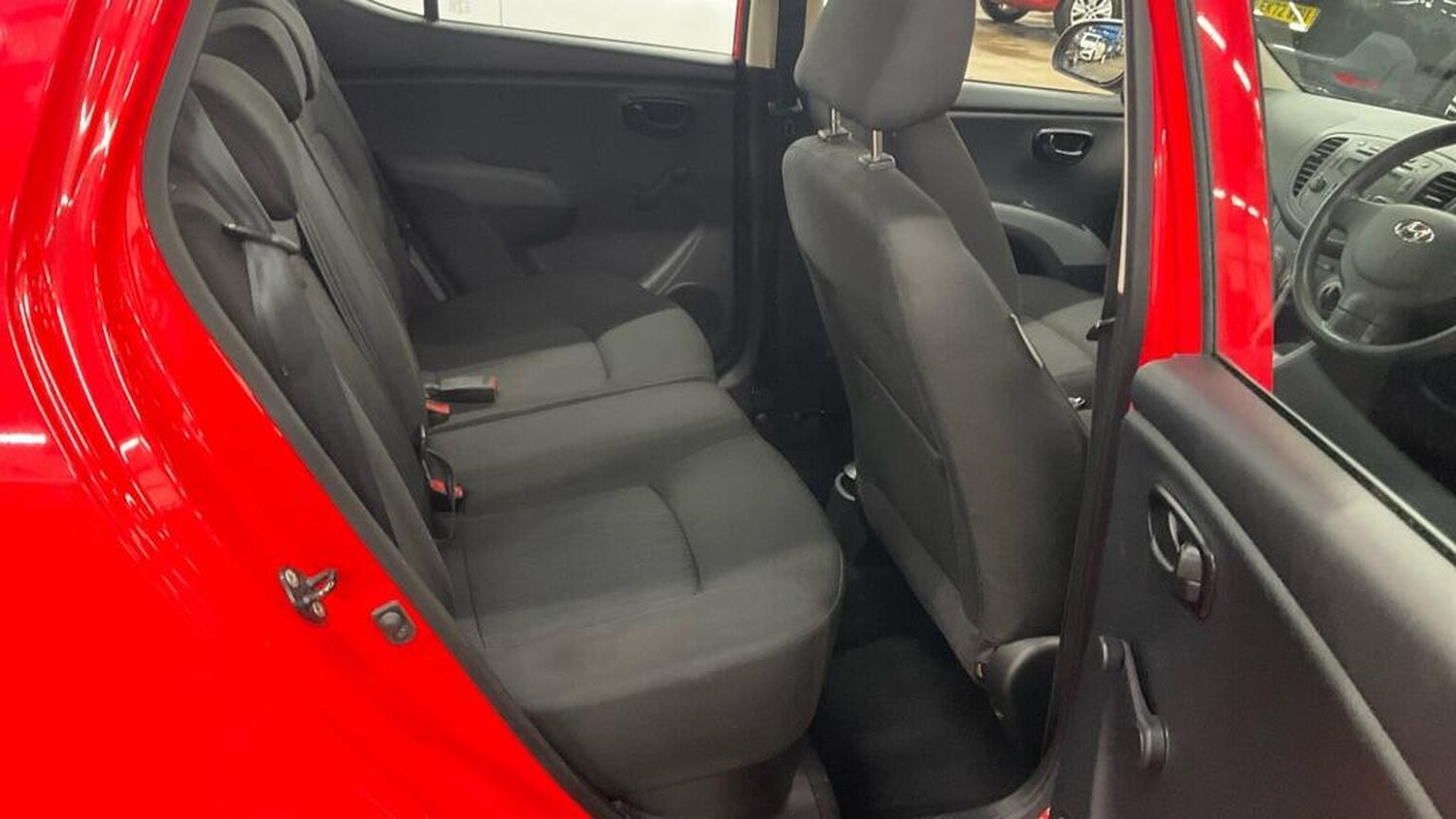 Used Hyundai i10 2013 for sale - 77080807: Photo 11