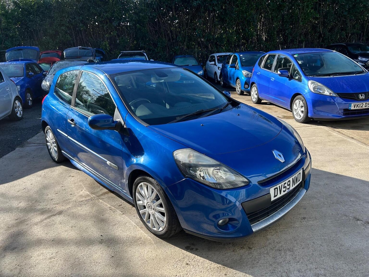Used Renault Clio 2009 for sale - 77535944: Photo 1
