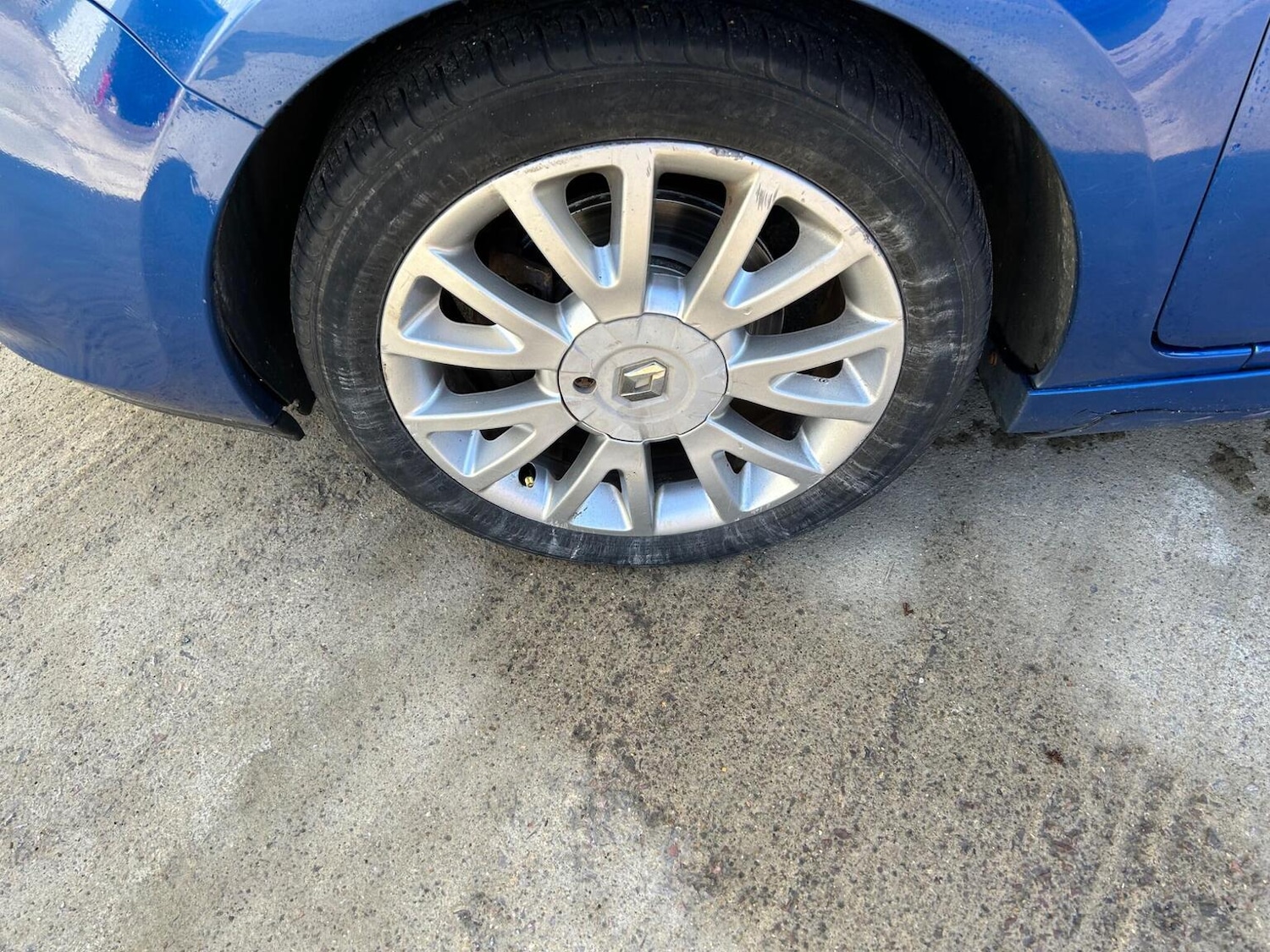 Used Renault Clio 2009 for sale - 77535944: Photo 24