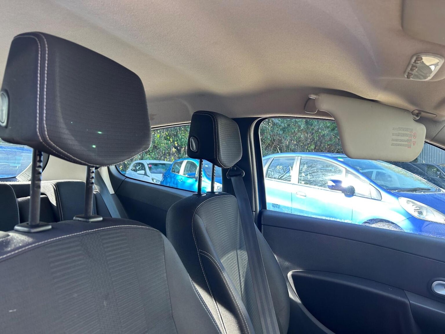 Used Renault Clio 2009 for sale - 77535944: Photo 35