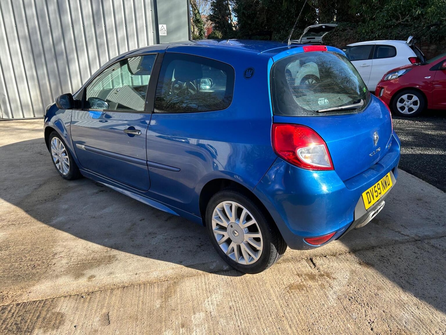 Used Renault Clio 2009 for sale - 77535944: Photo 4