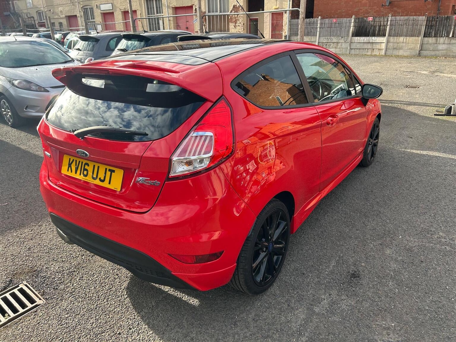 Used Ford Fiesta 2016 for sale - 76963302: Photo 11