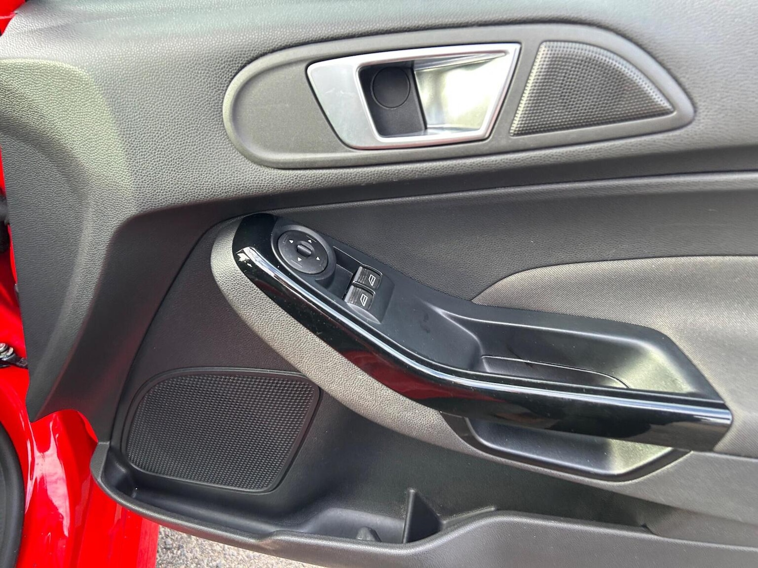 Used Ford Fiesta 2016 for sale - 76963302: Photo 25