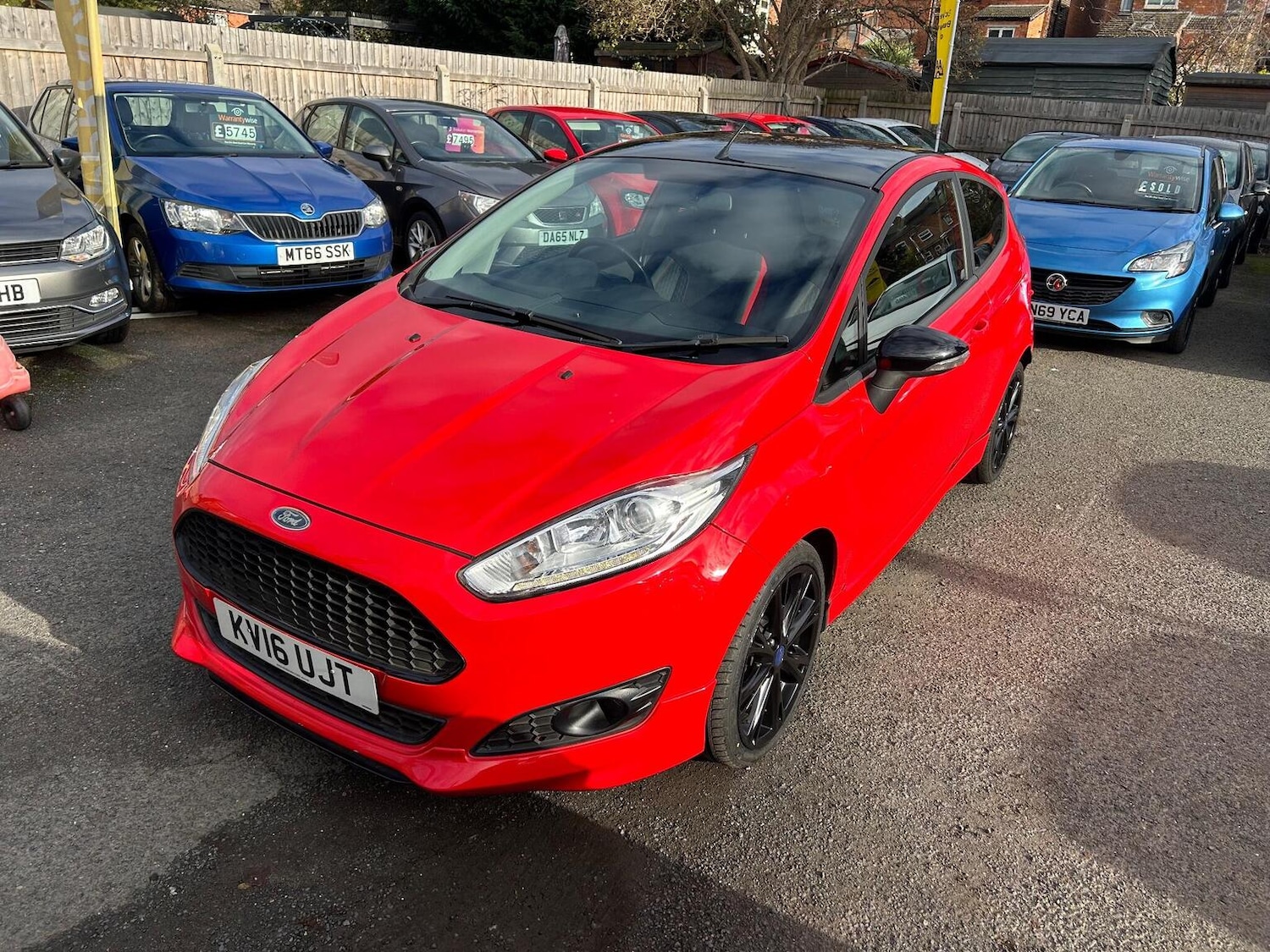 Used Ford Fiesta 2016 for sale - 76963302: Photo 3