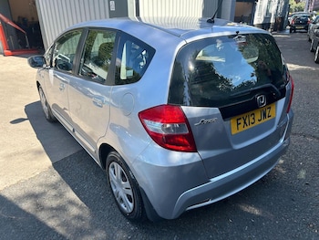 Used Honda Jazz 2013 for sale - 79552016: Photo