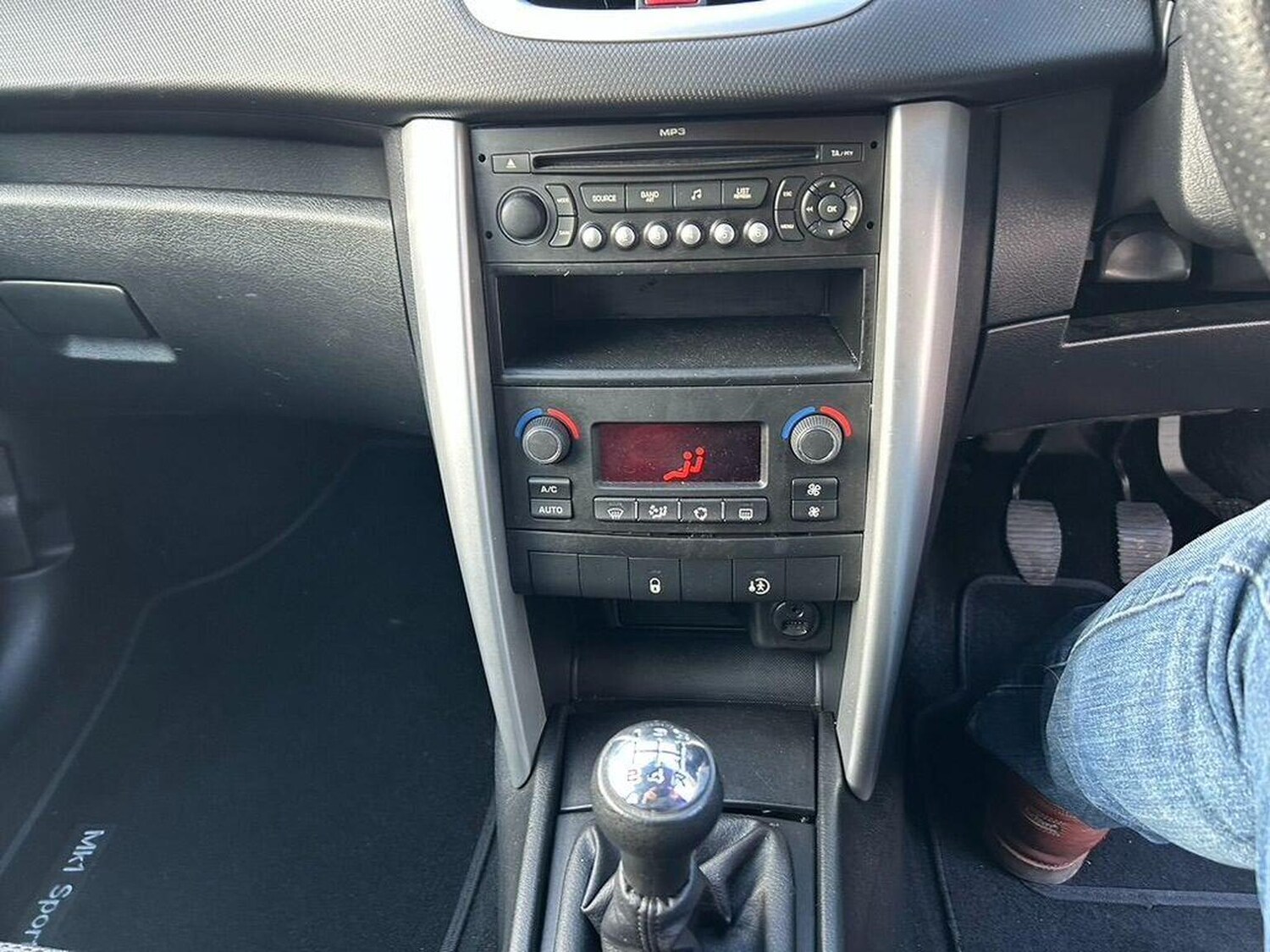 Used Peugeot 207 2009 for sale - 77729602: Photo 12