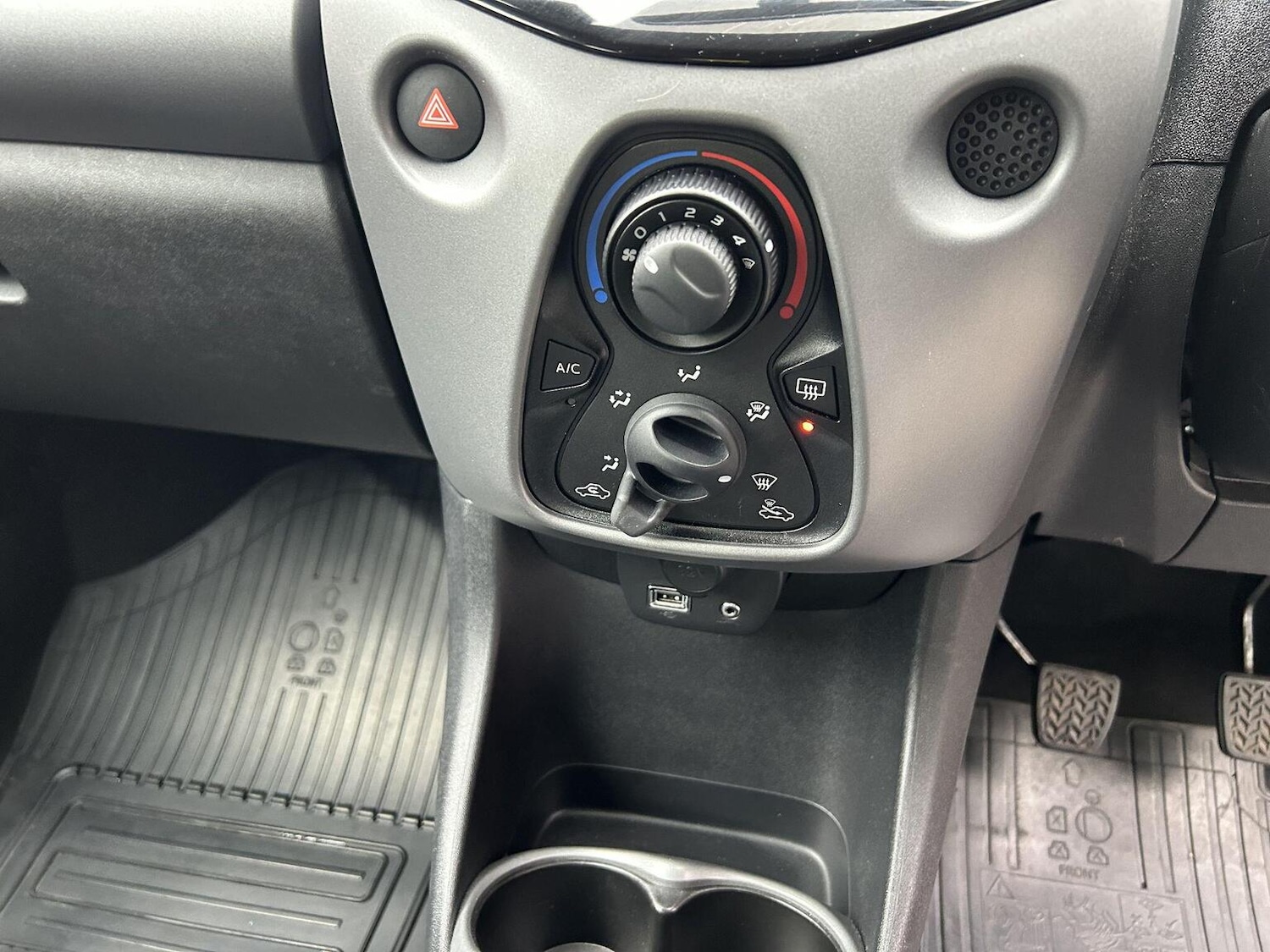 Used Toyota AYGO 2020 for sale - 77937938: Photo 12