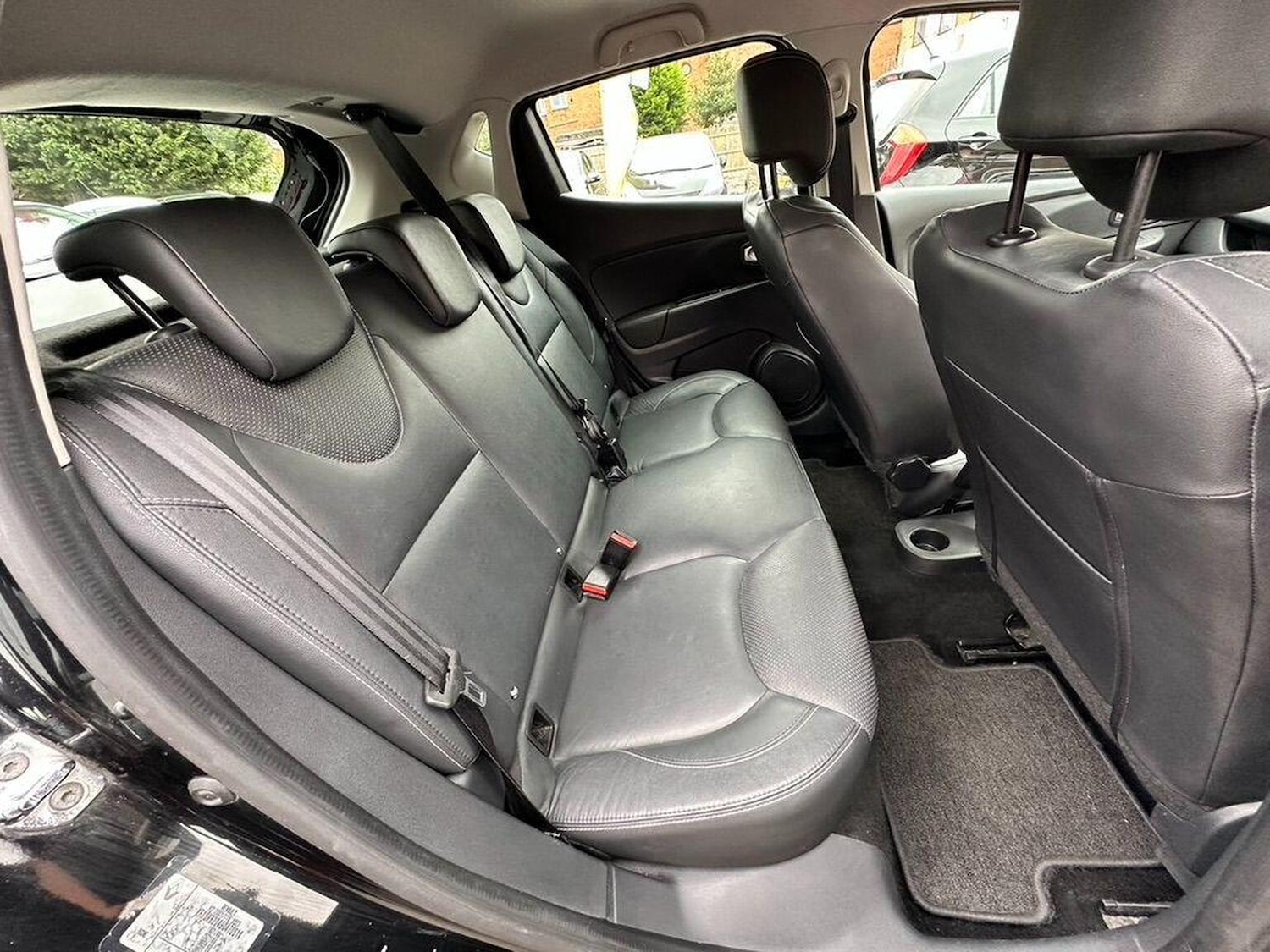 Used Renault Clio 2018 for sale - 76963417: Photo 14