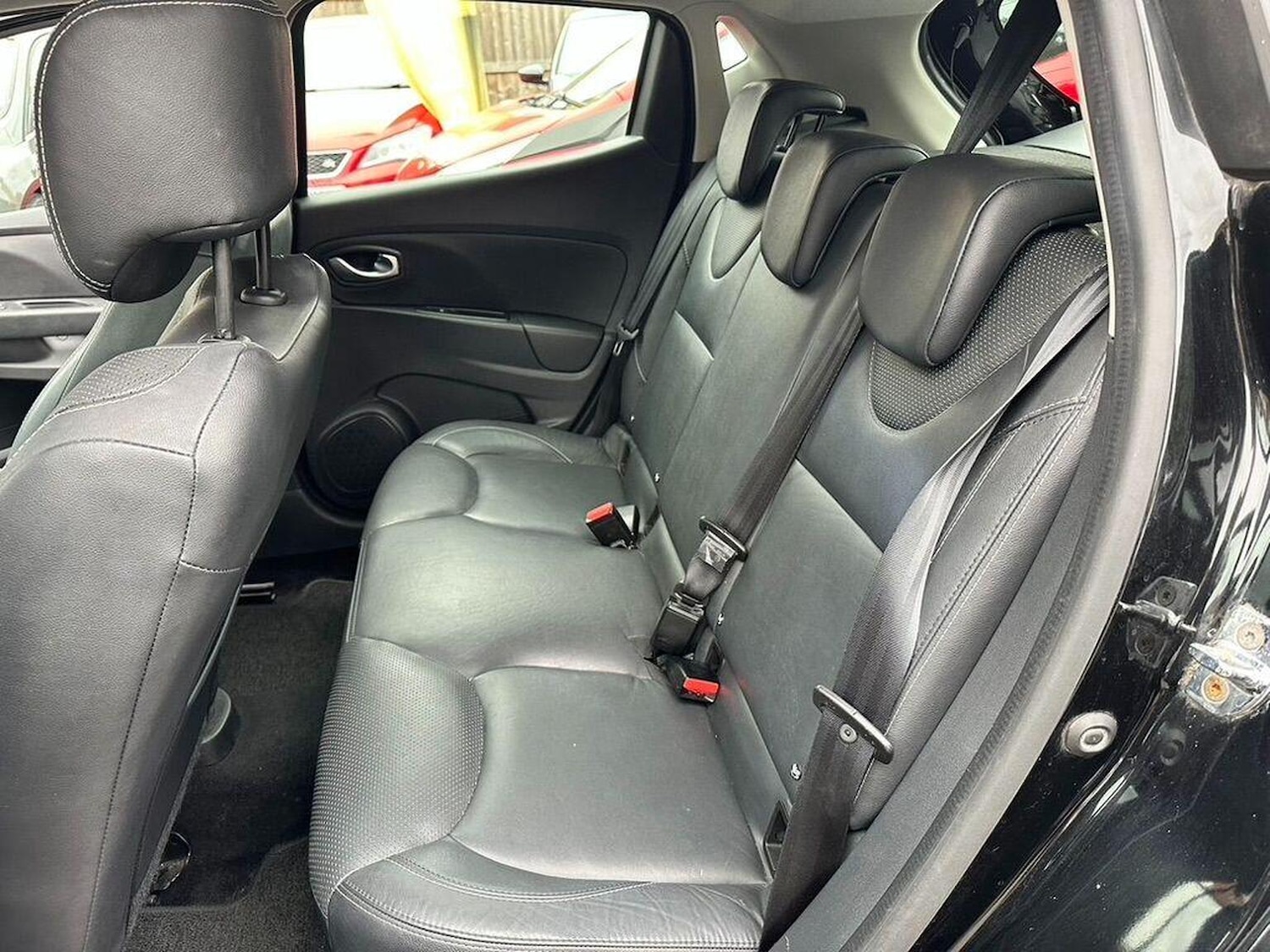 Used Renault Clio 2018 for sale - 76963417: Photo 16