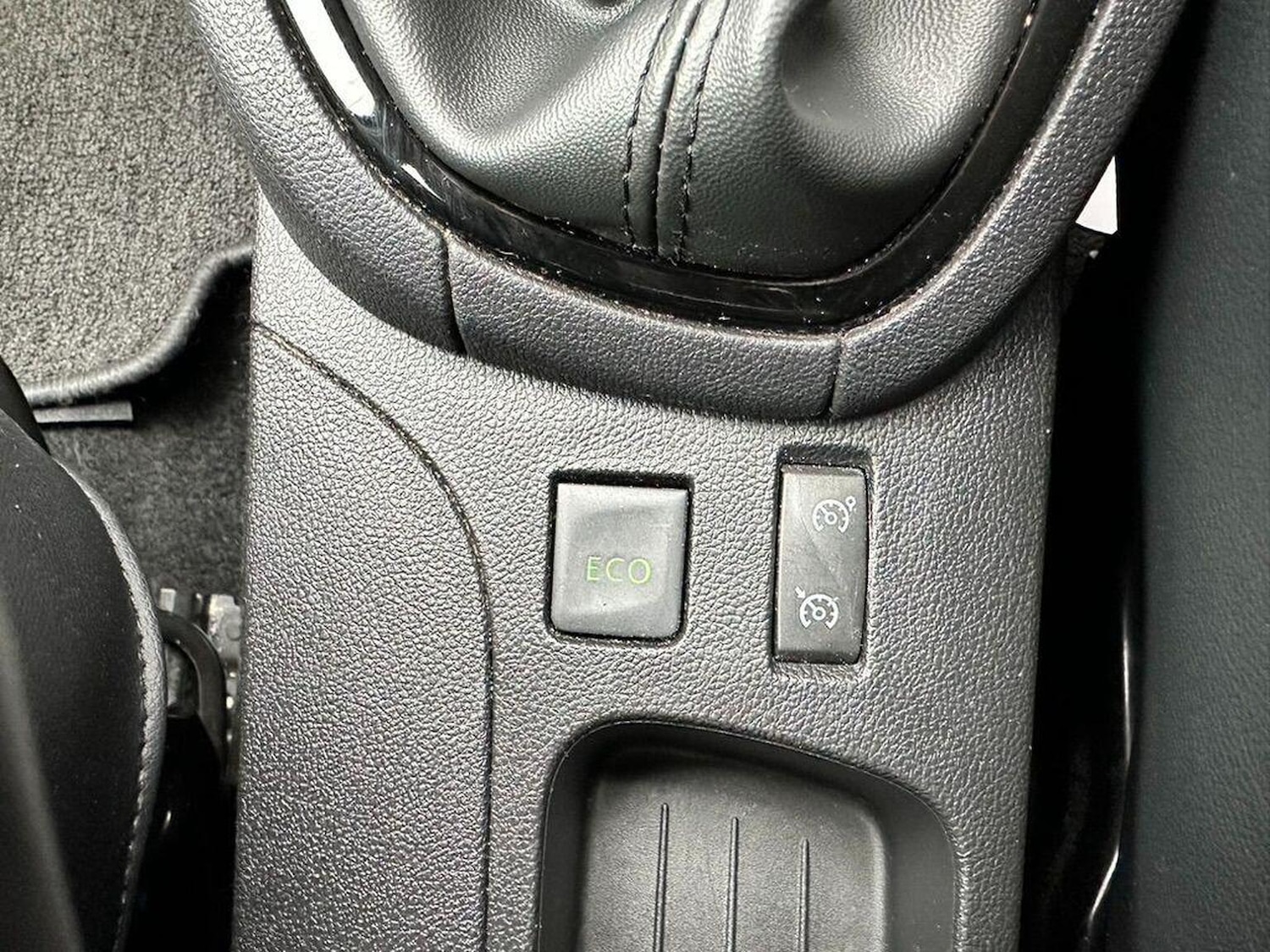 Used Renault Clio 2018 for sale - 76963417: Photo 21