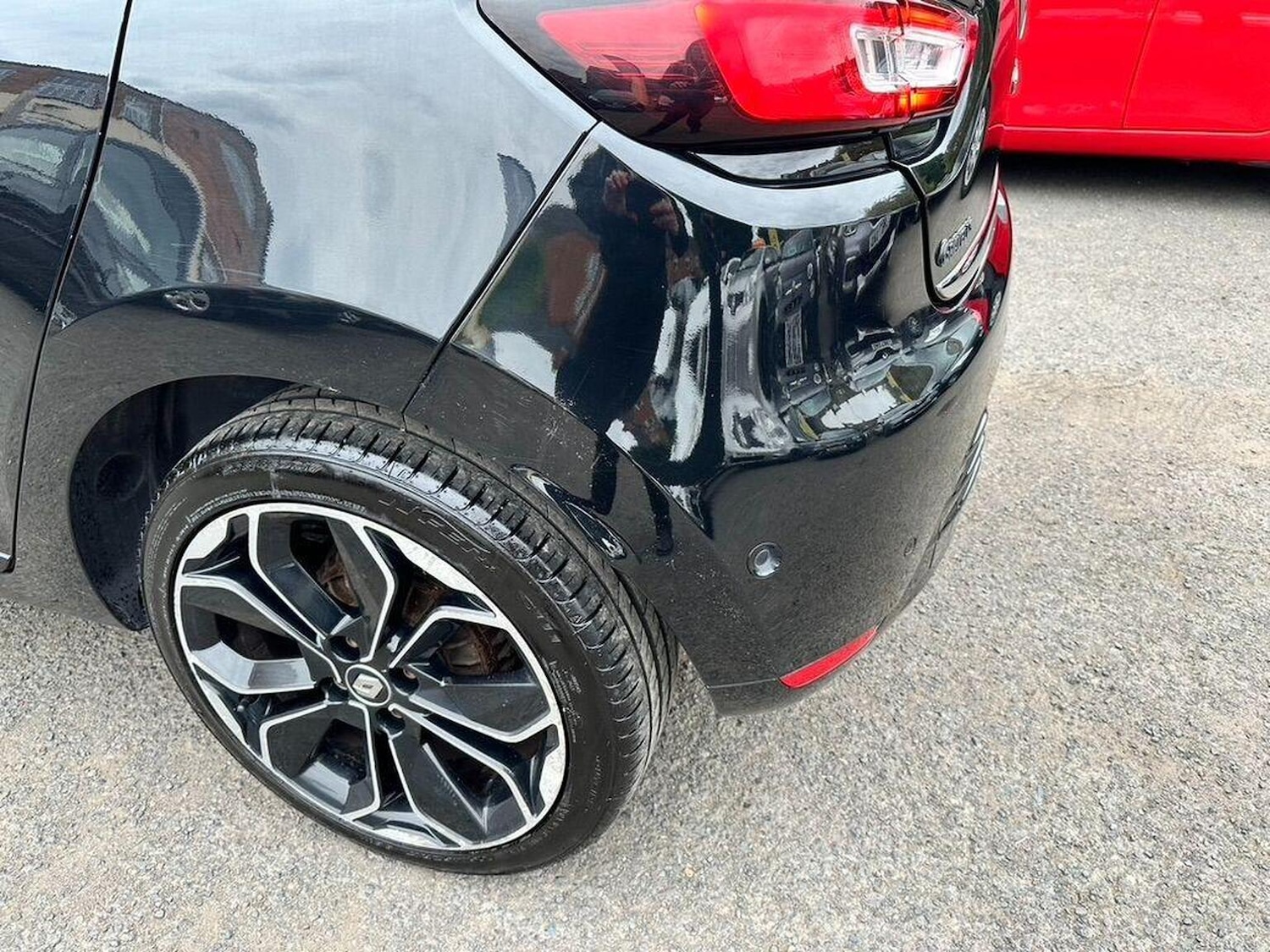 Used Renault Clio 2018 for sale - 76963417: Photo 34