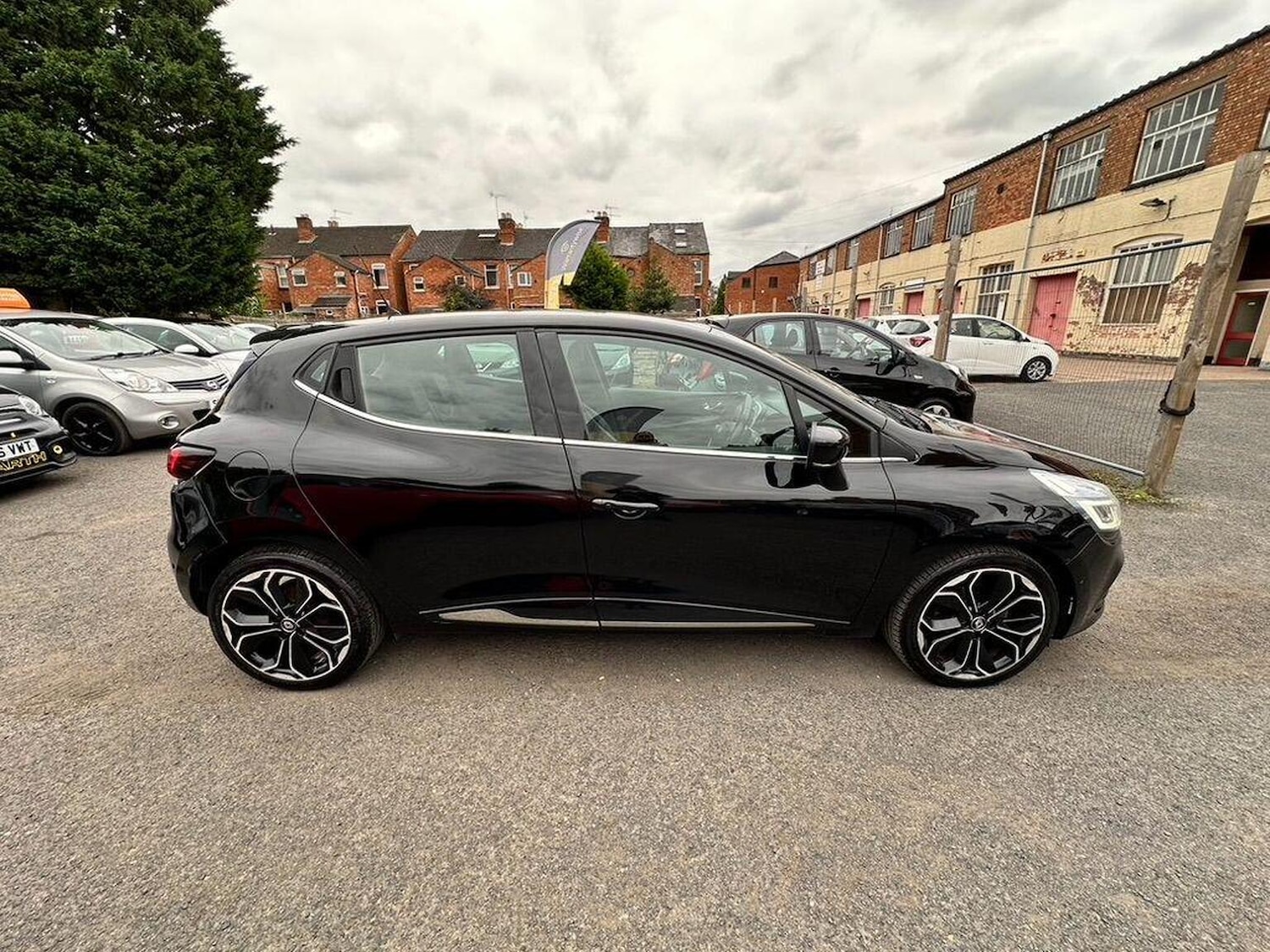 Used Renault Clio 2018 for sale - 76963417: Photo 7