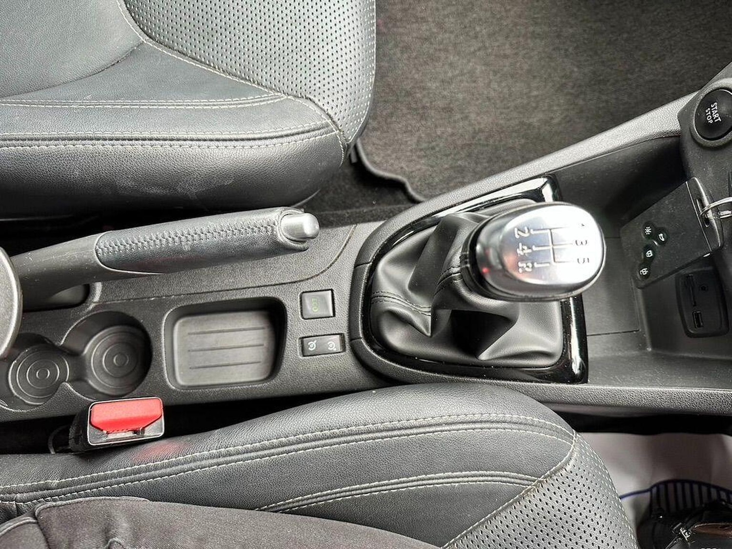 Used Renault Clio 2018 for sale - 76963417: Photo 8