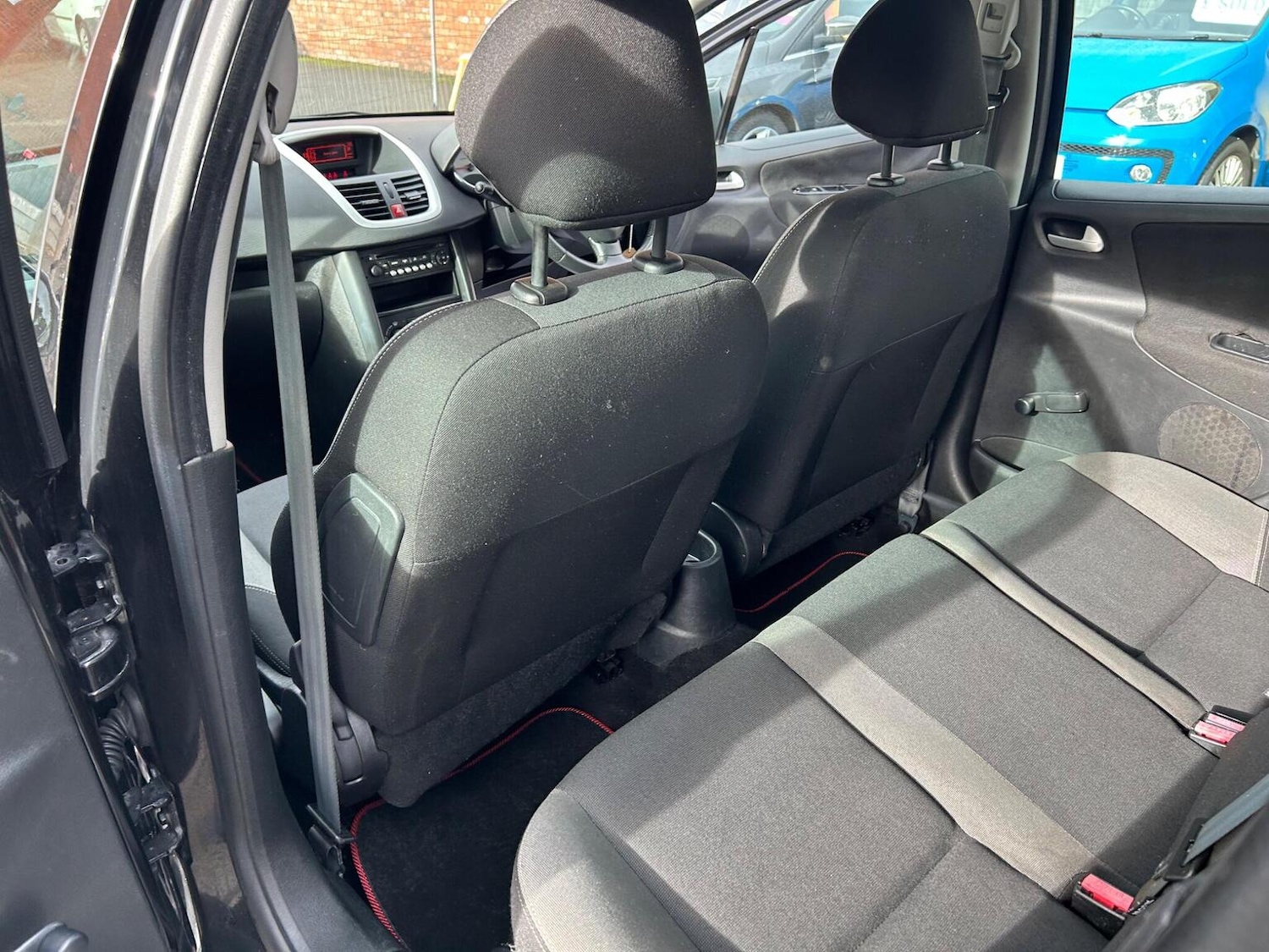 Used Peugeot 207 2011 for sale - 76963232: Photo 20