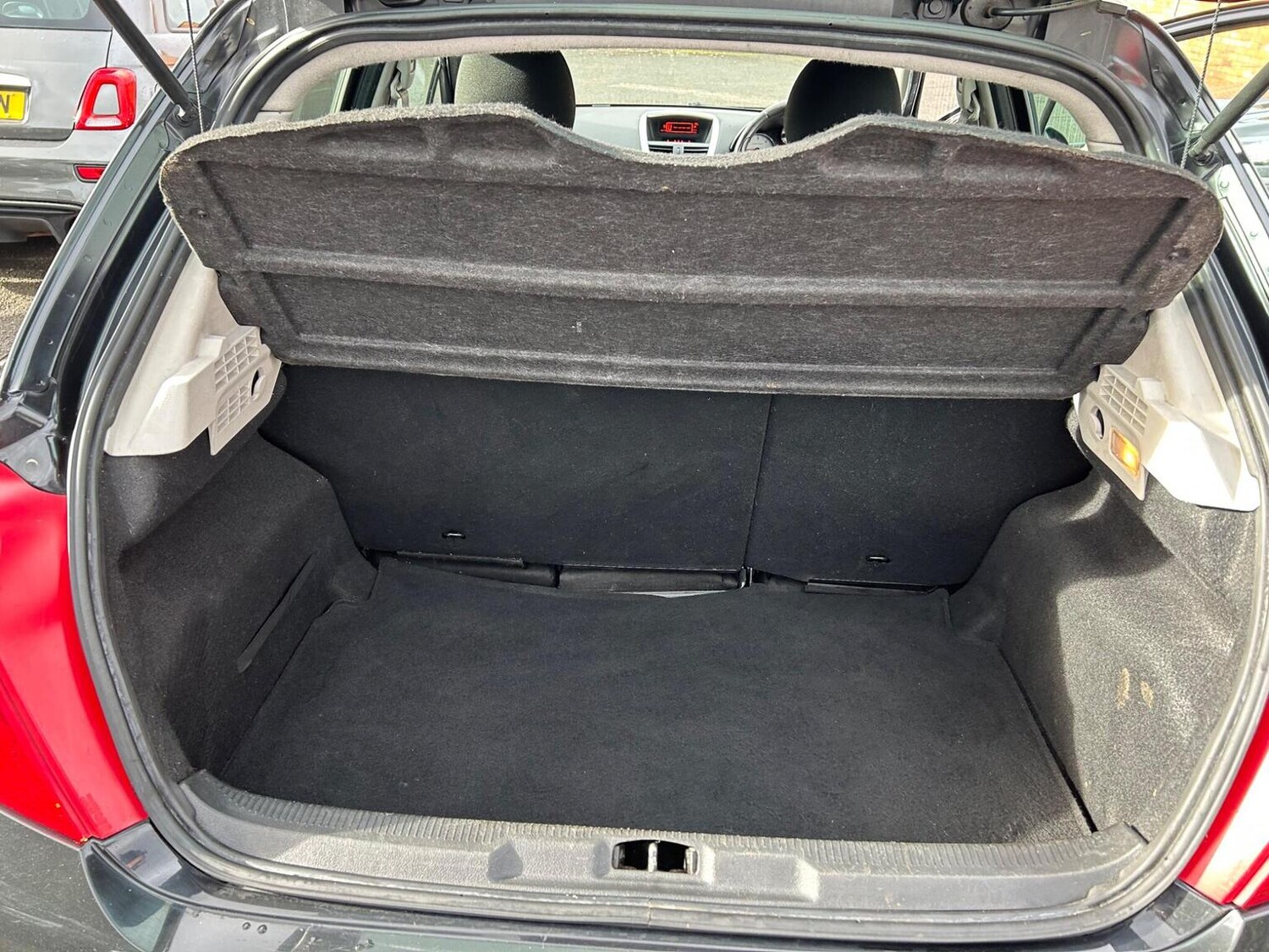 Used Peugeot 207 2011 for sale - 76963232: Photo 34