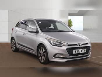 Used Hyundai i20 2016 for sale - 79687345: Photo