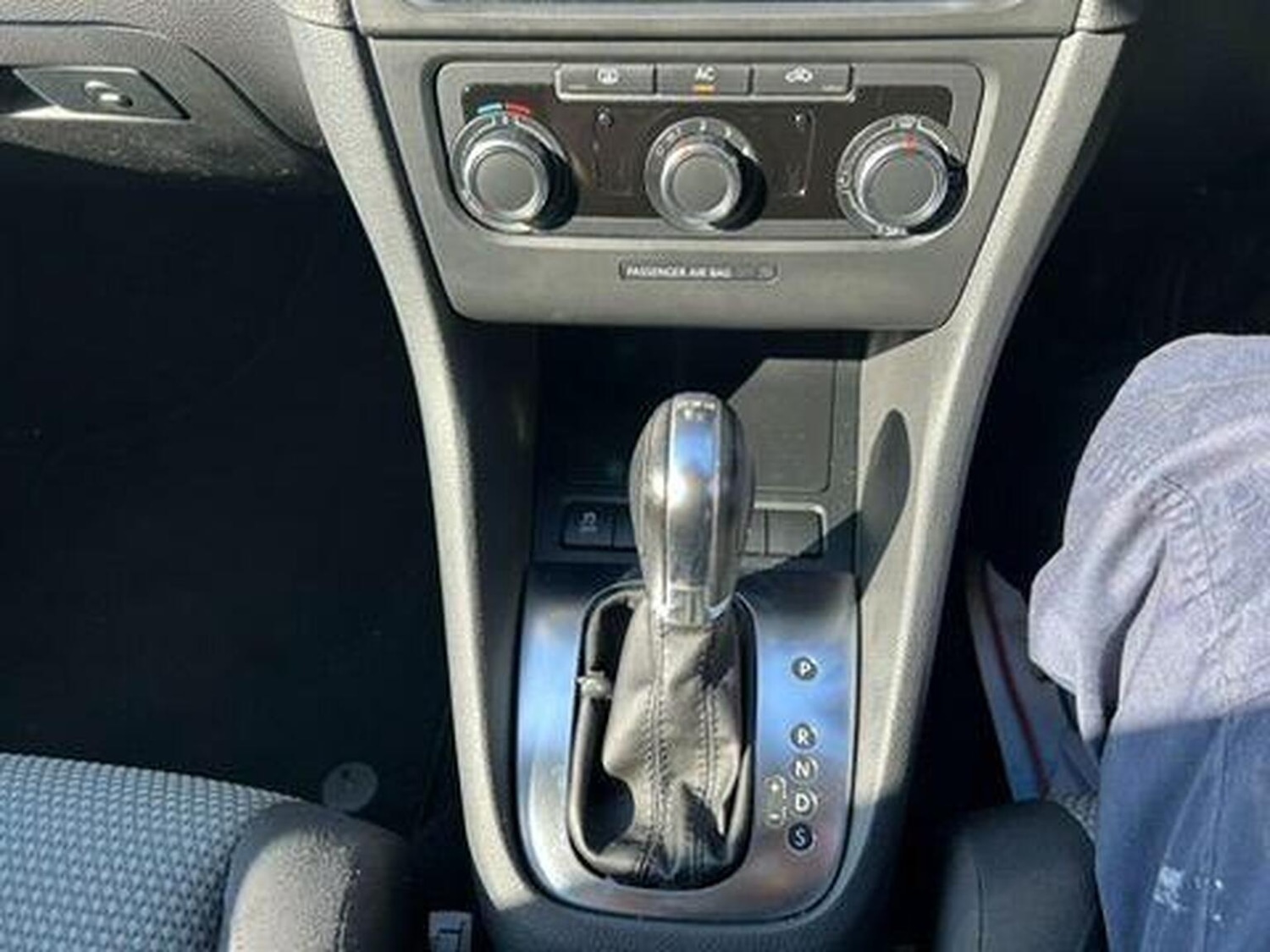 Used Volkswagen Golf 2012 for sale - 77962014: Photo 10