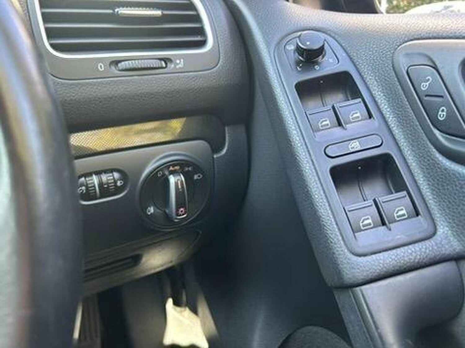 Used Volkswagen Golf 2012 for sale - 77962014: Photo 22