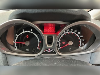 Used Ford Fiesta 2010 for sale - 79315020: Photo