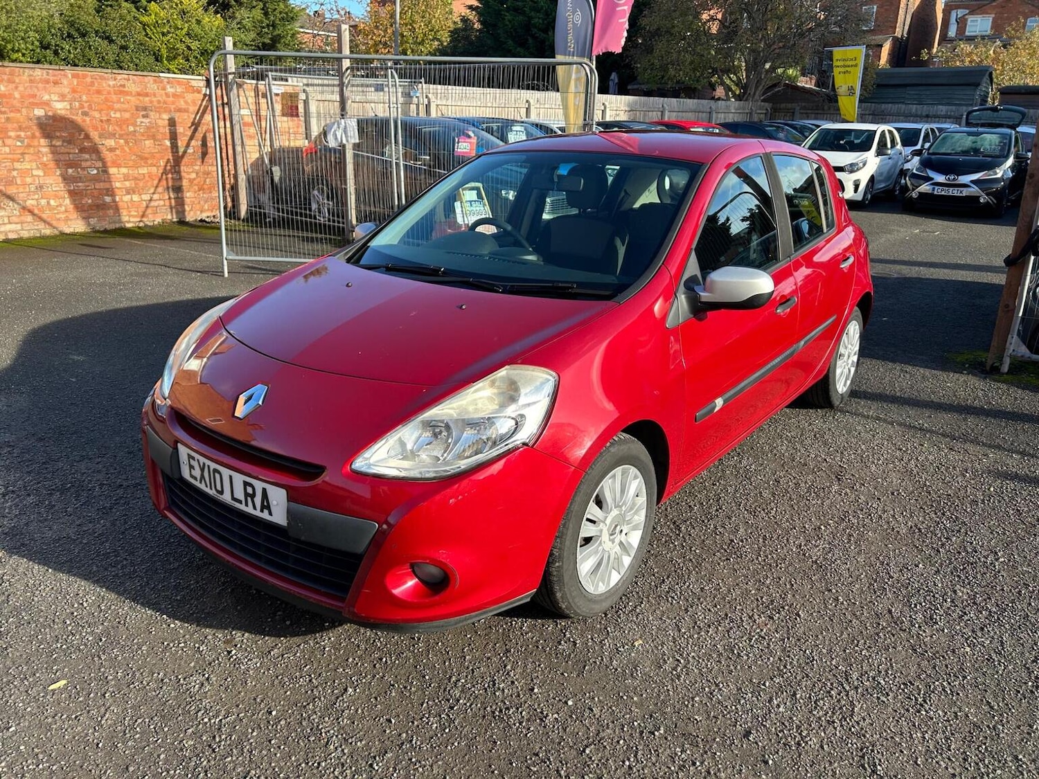 Used Renault Clio 2010 for sale - 77735717: Photo 3