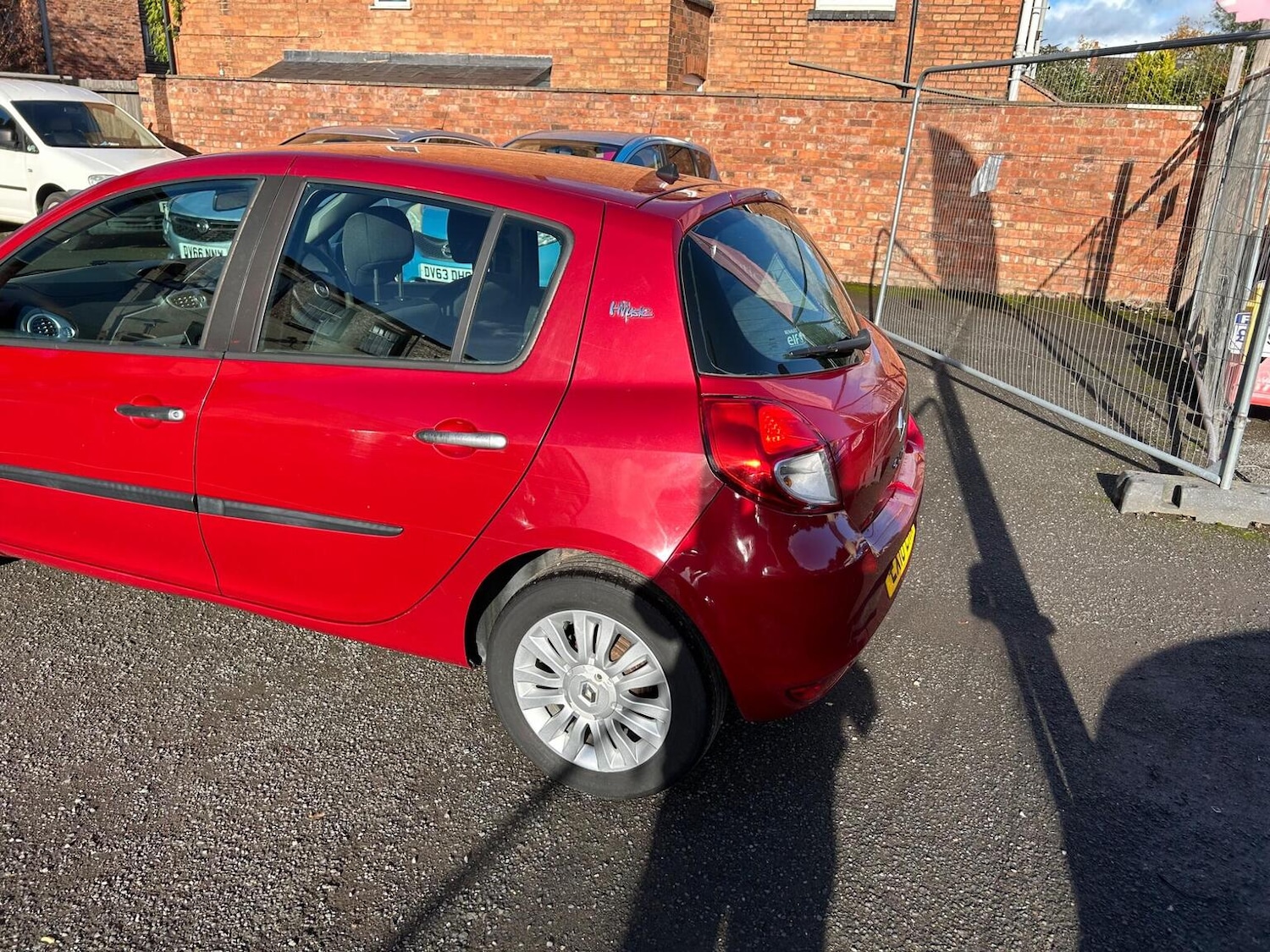 Used Renault Clio 2010 for sale - 77735717: Photo 43