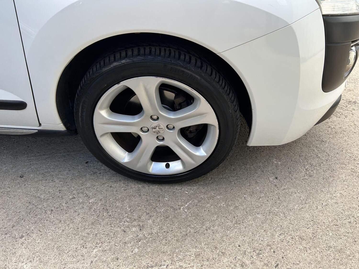 Used Peugeot 3008 2013 for sale - 78125219: Photo 30