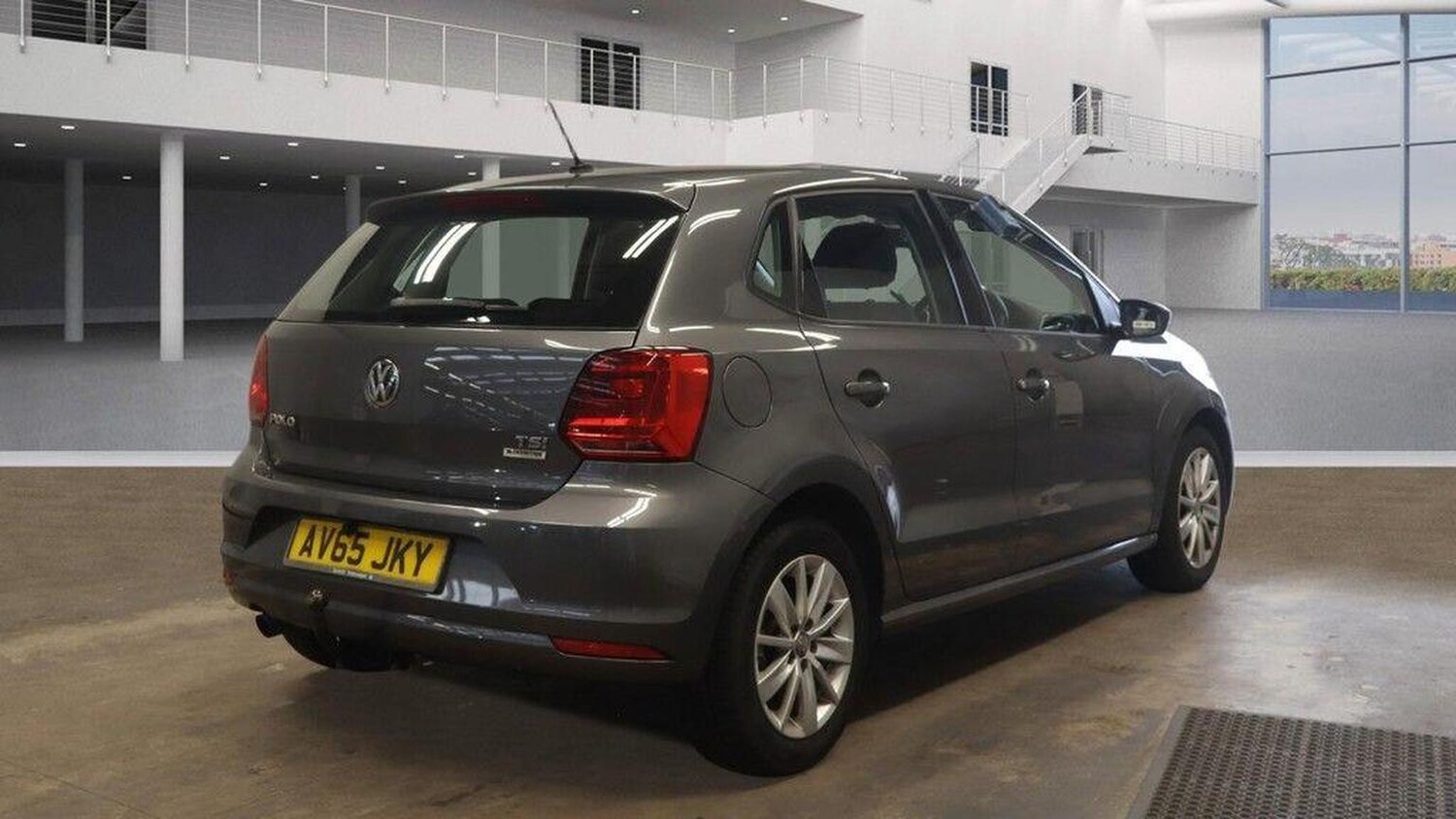Used Volkswagen Polo 2015 for sale - 77906633: Photo 7