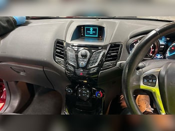 Used Ford Fiesta 2014 for sale - 78758800: Photo