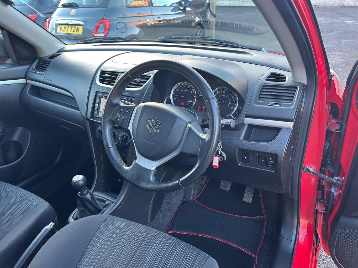 Used Suzuki Swift 2015 for sale - 76963286: Photo 11