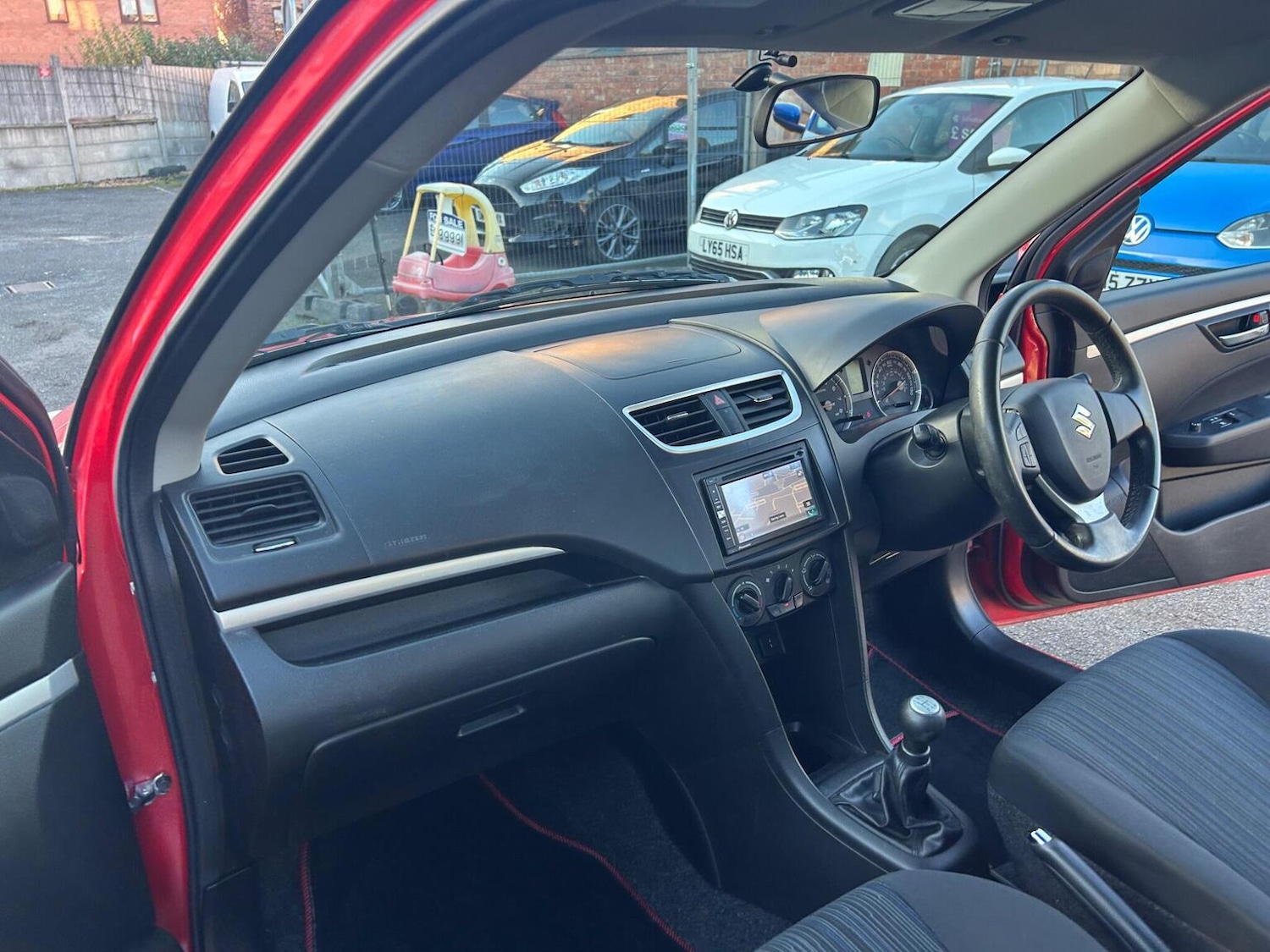 Used Suzuki Swift 2015 for sale - 76963286: Photo 13