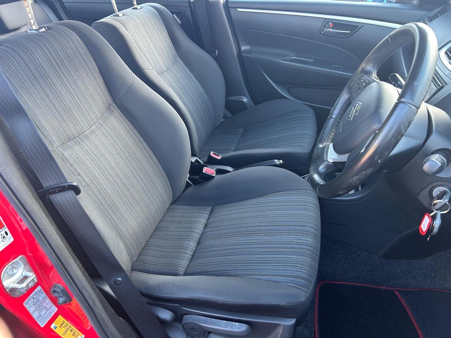 Used Suzuki Swift 2015 for sale - 76963286: Photo 14