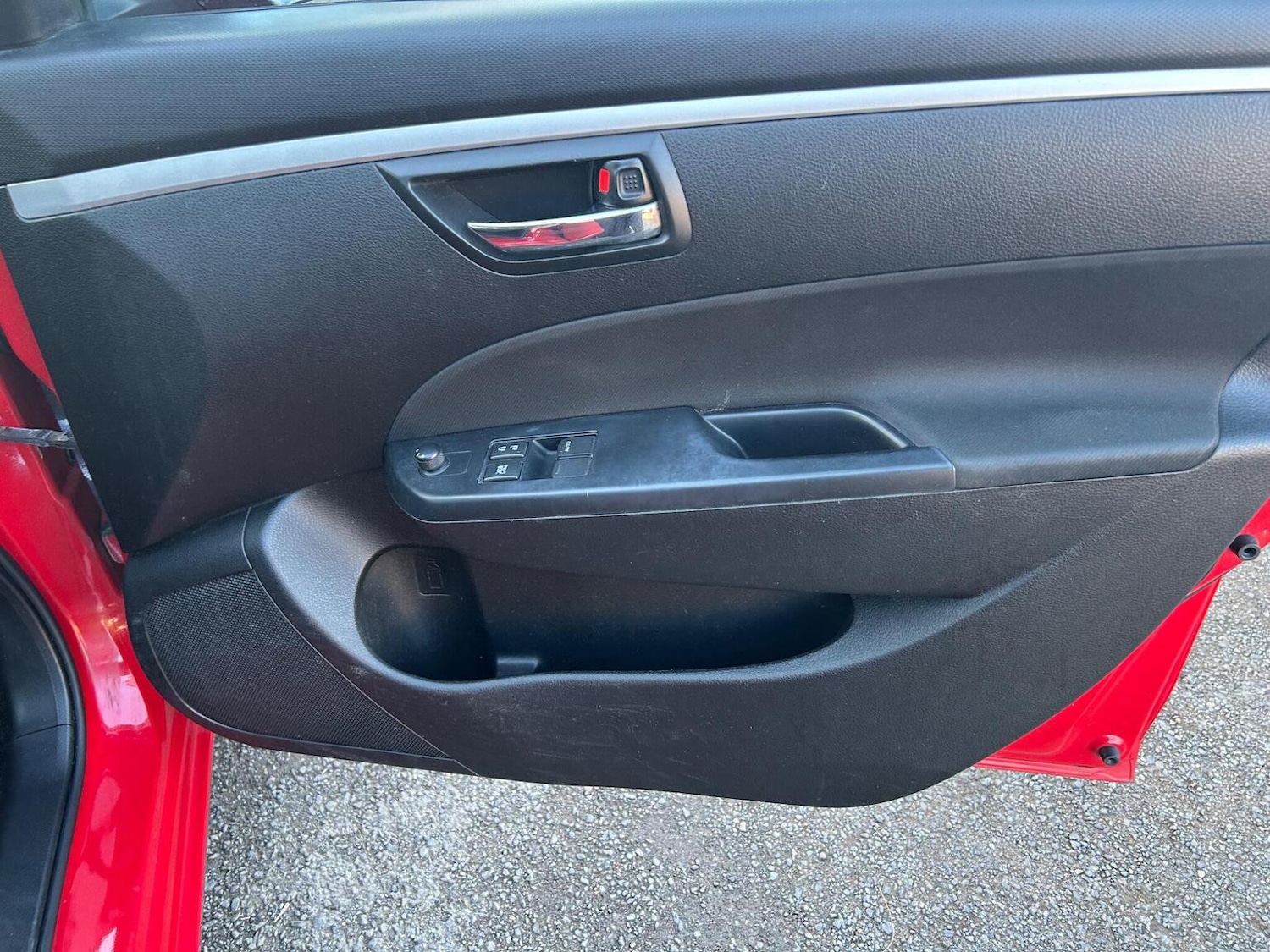 Used Suzuki Swift 2015 for sale - 76963286: Photo 24