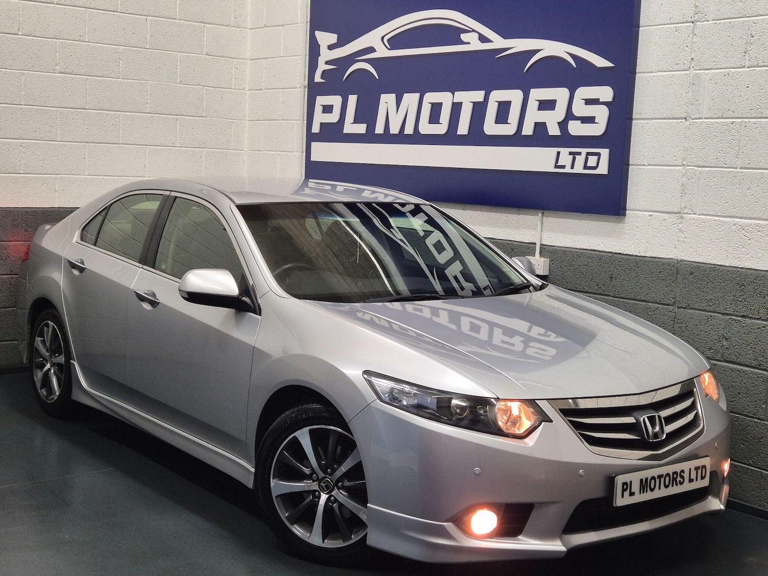 Used Honda Accord 2014 for sale - 76499542: Photo 1