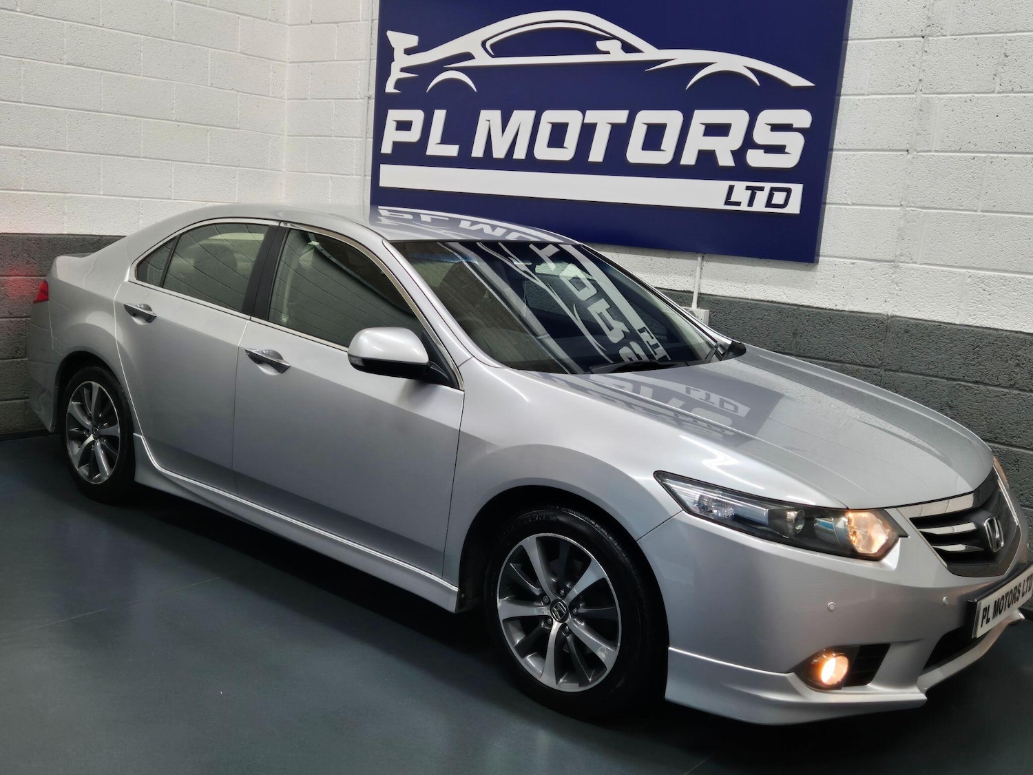 Used Honda Accord 2014 for sale - 76499542: Photo 4