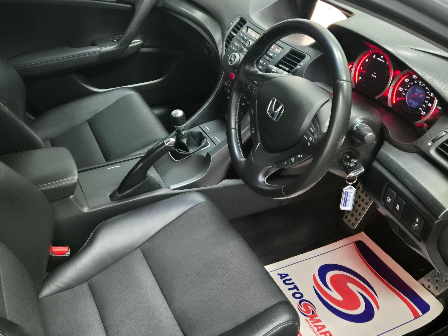 Used Honda Accord 2014 for sale - 76499542: Photo 6