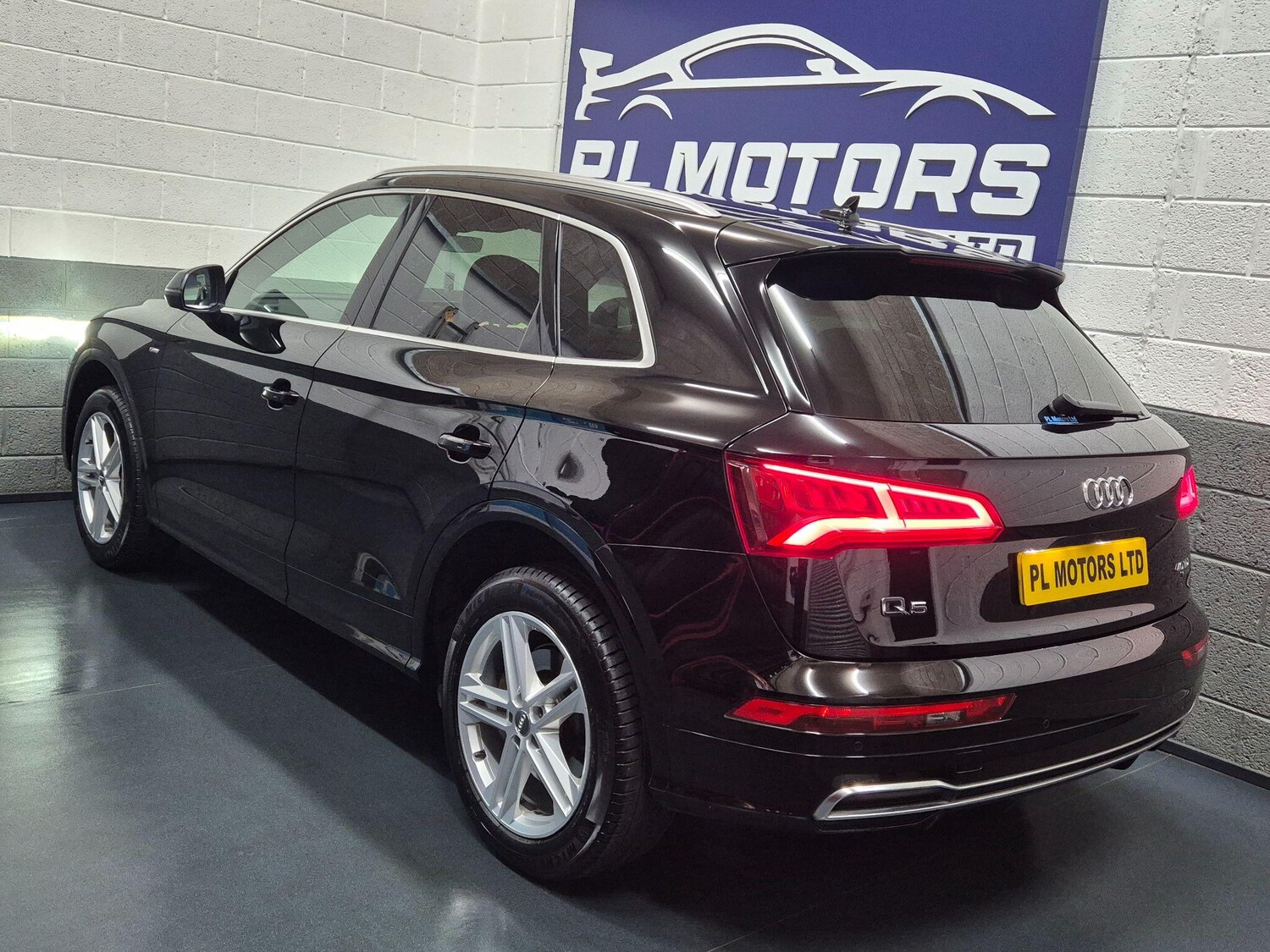 Used Audi Q5 2019 for sale - 76238787: Photo 10