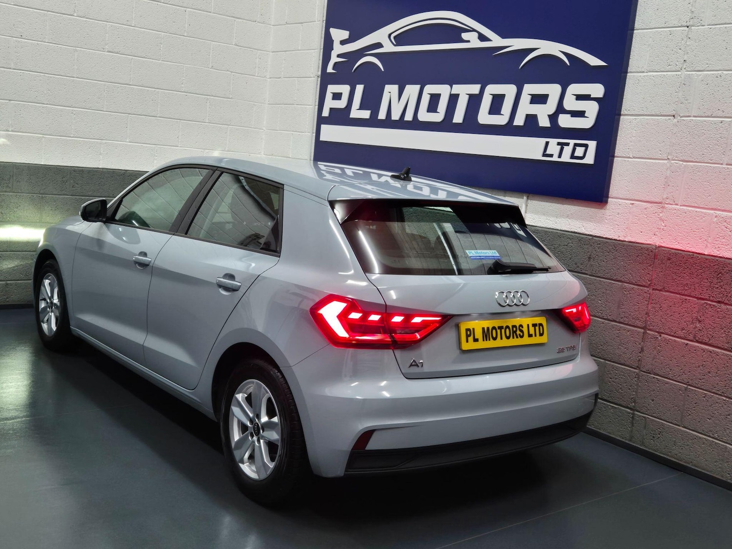 Used Audi A1 2021 for sale - 76122439: Photo 2