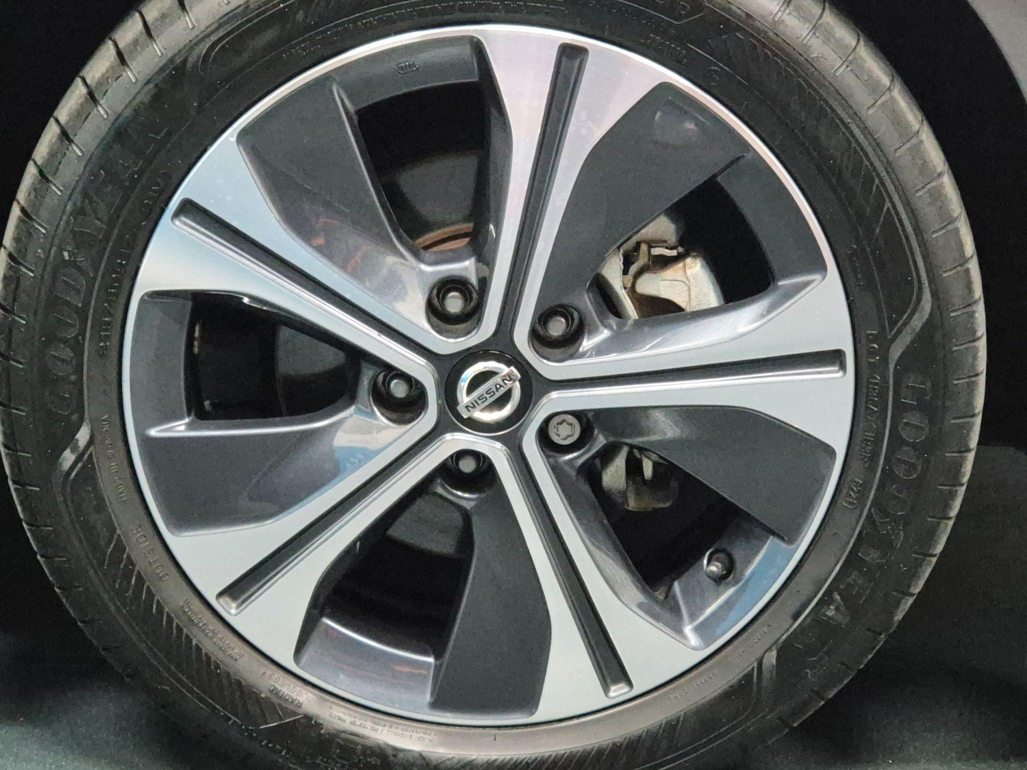 Used Nissan Leaf 2021 for sale - 76122505: Photo 3