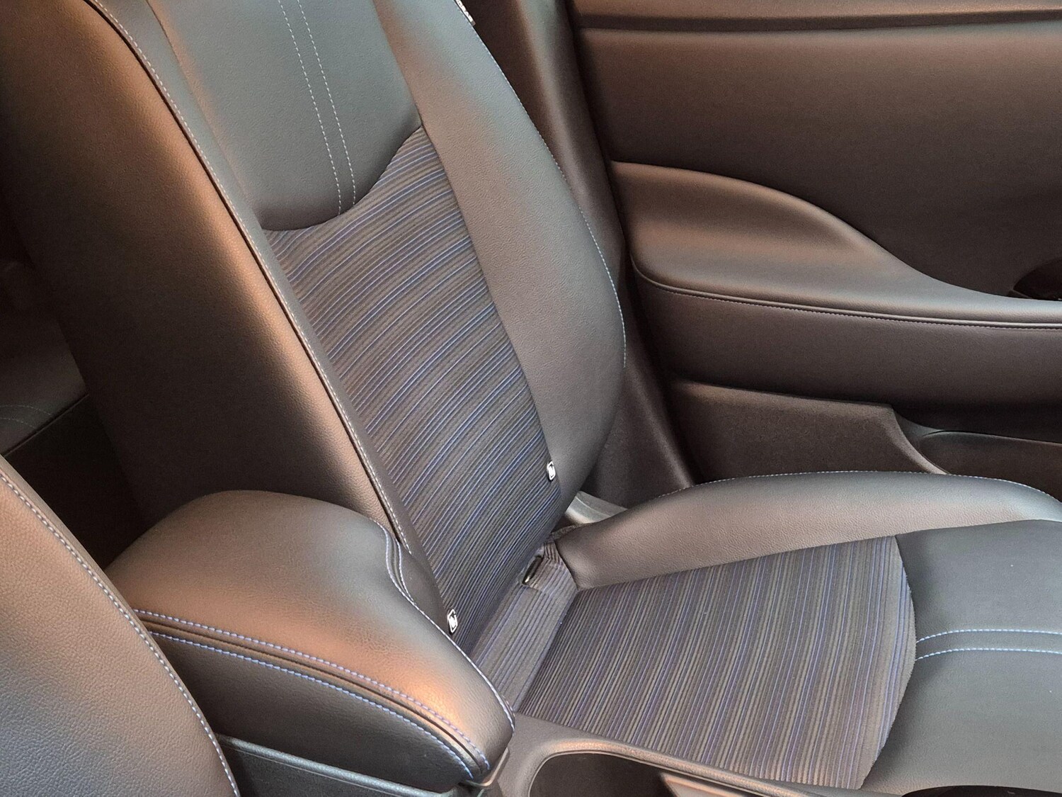 Used Nissan Leaf 2021 for sale - 76122505: Photo 35