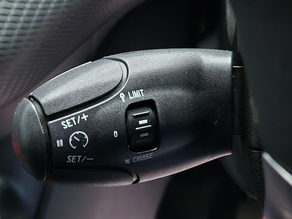 Used Peugeot 2008 2016 for sale - 76336344: Photo 19