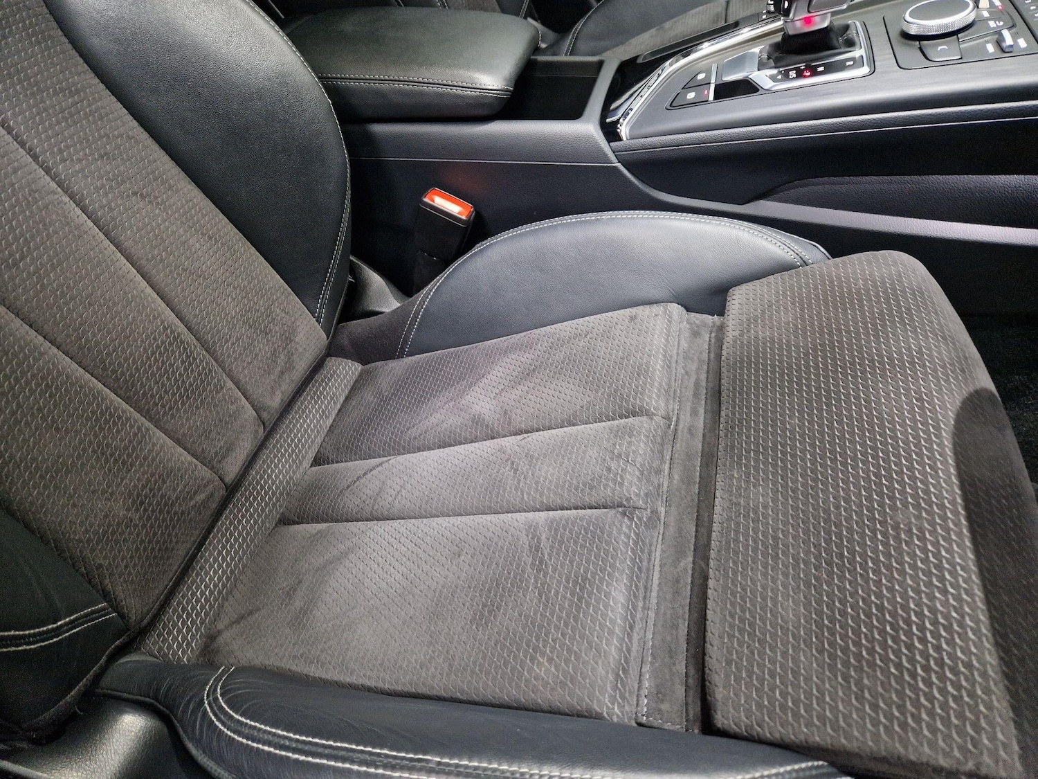 Used Audi A4 Avant 2019 for sale - 76136416: Photo 16