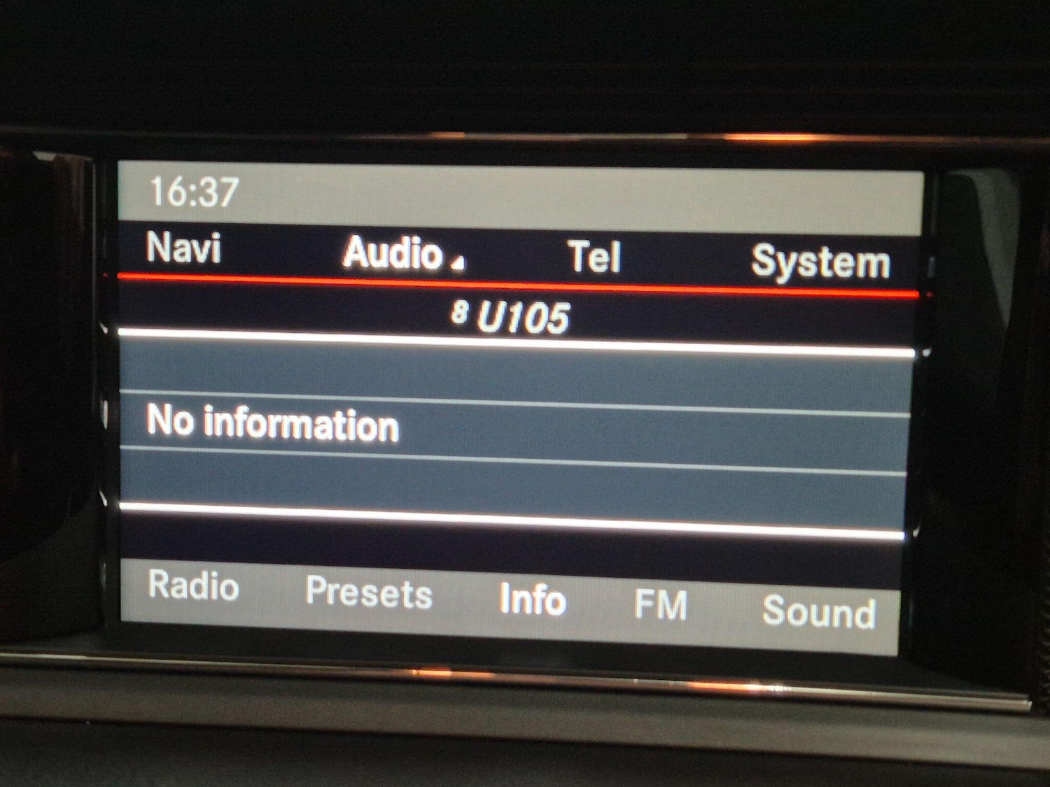 Used Mercedes-Benz E Class 2013 for sale - 76667352: Photo 22