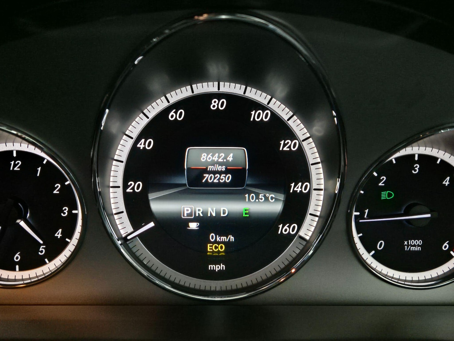 Used Mercedes-Benz E Class 2013 for sale - 76667352: Photo 23