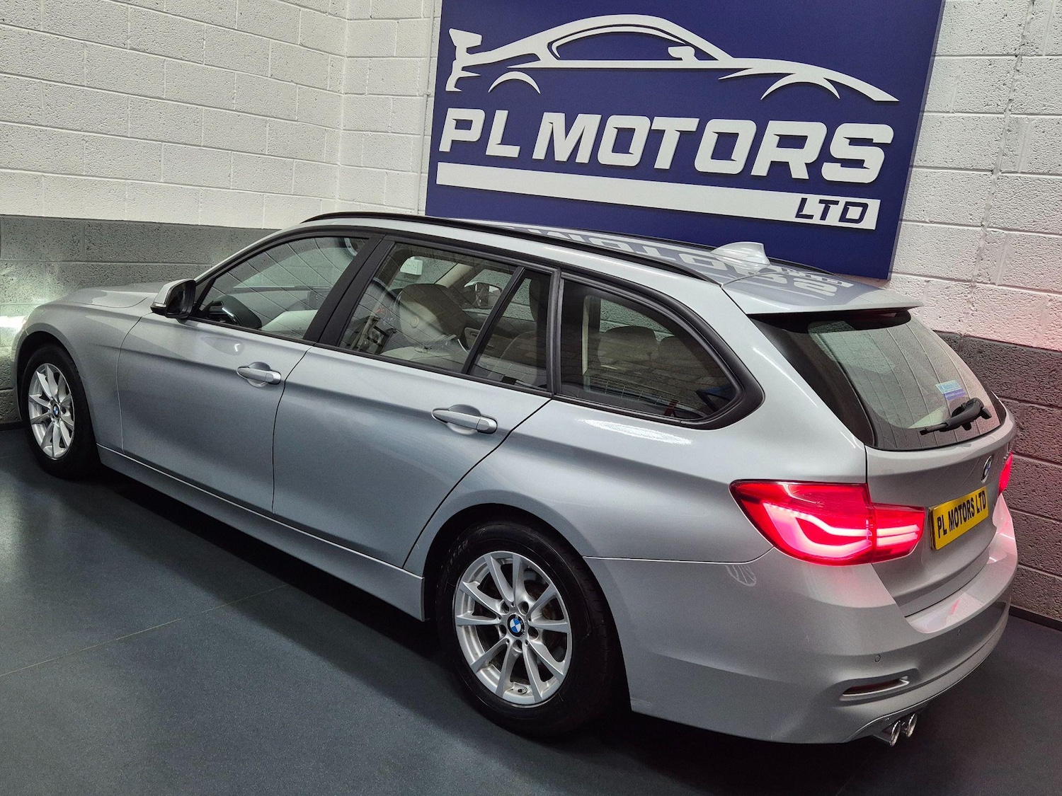 Used BMW 3 Series 2018 for sale - 76121435: Photo 7