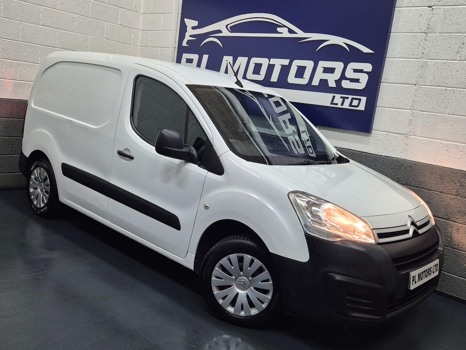 Used Citroen Berlingo 2018 for sale - 76585073: Photo 2