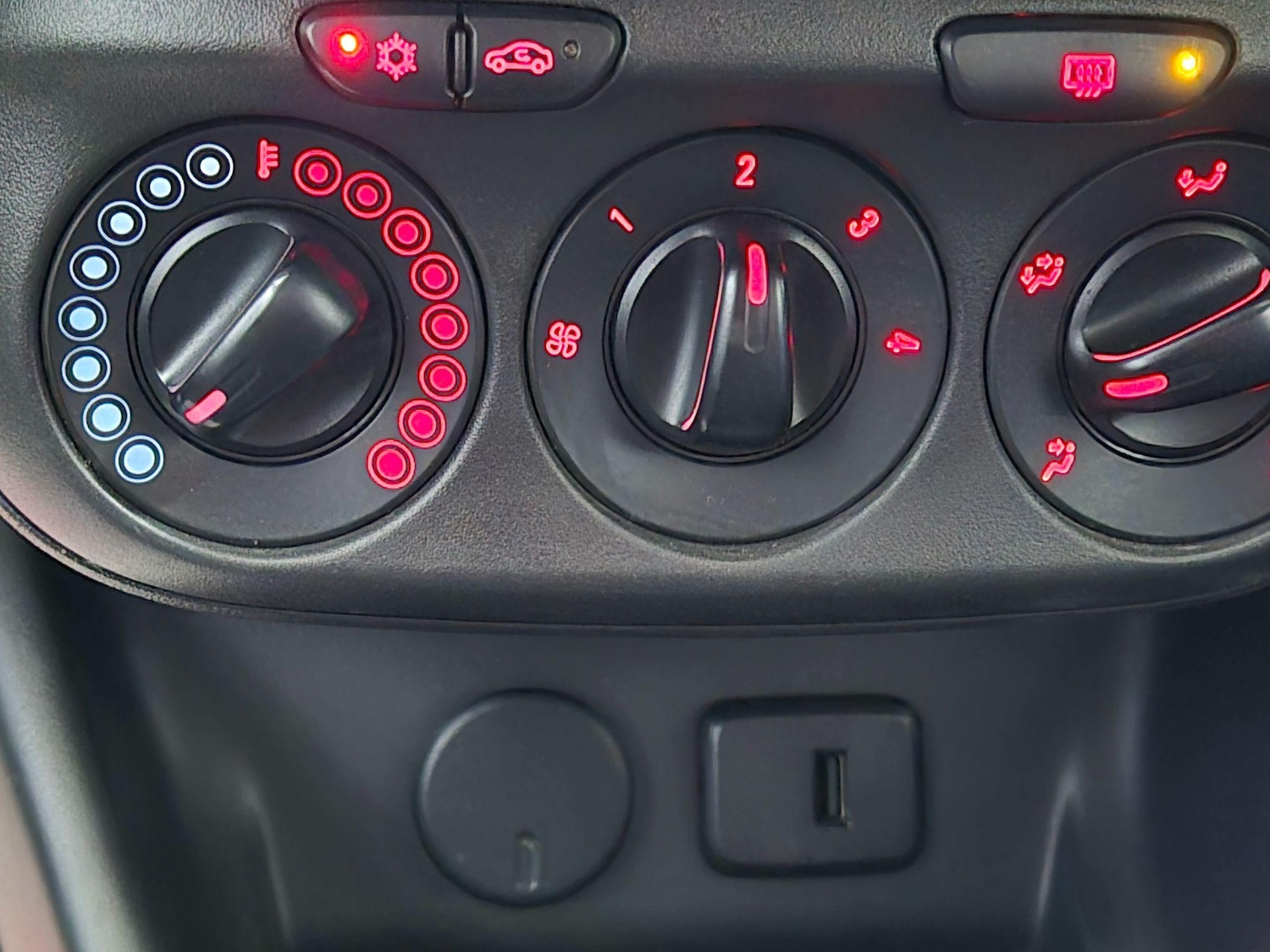 Used Vauxhall Corsa 2018 for sale - 76122874: Photo 18