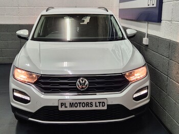 Used Volkswagen T-Roc 2019 for sale - 76122693: Photo